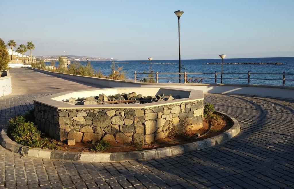 Green Valley Modern Studio Limassol Luaran gambar