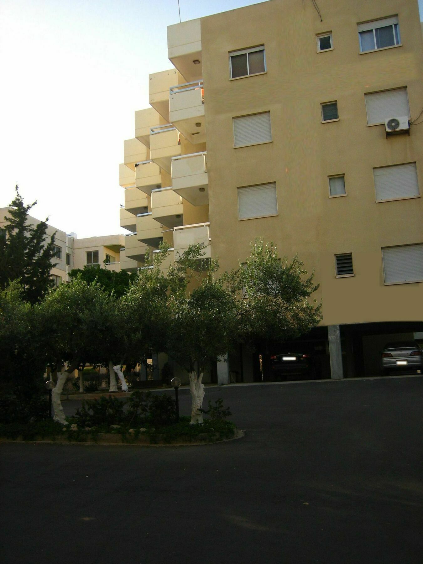 Green Valley Modern Studio Limassol Luaran gambar