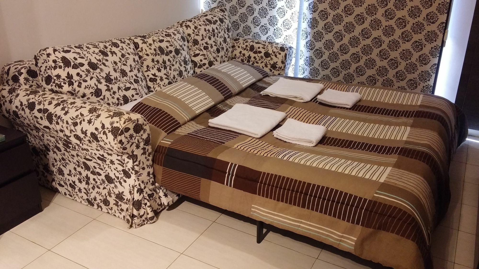 Green Valley Modern Studio Limassol Luaran gambar