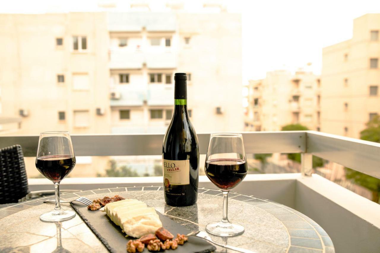 Green Valley Modern Studio Limassol Luaran gambar