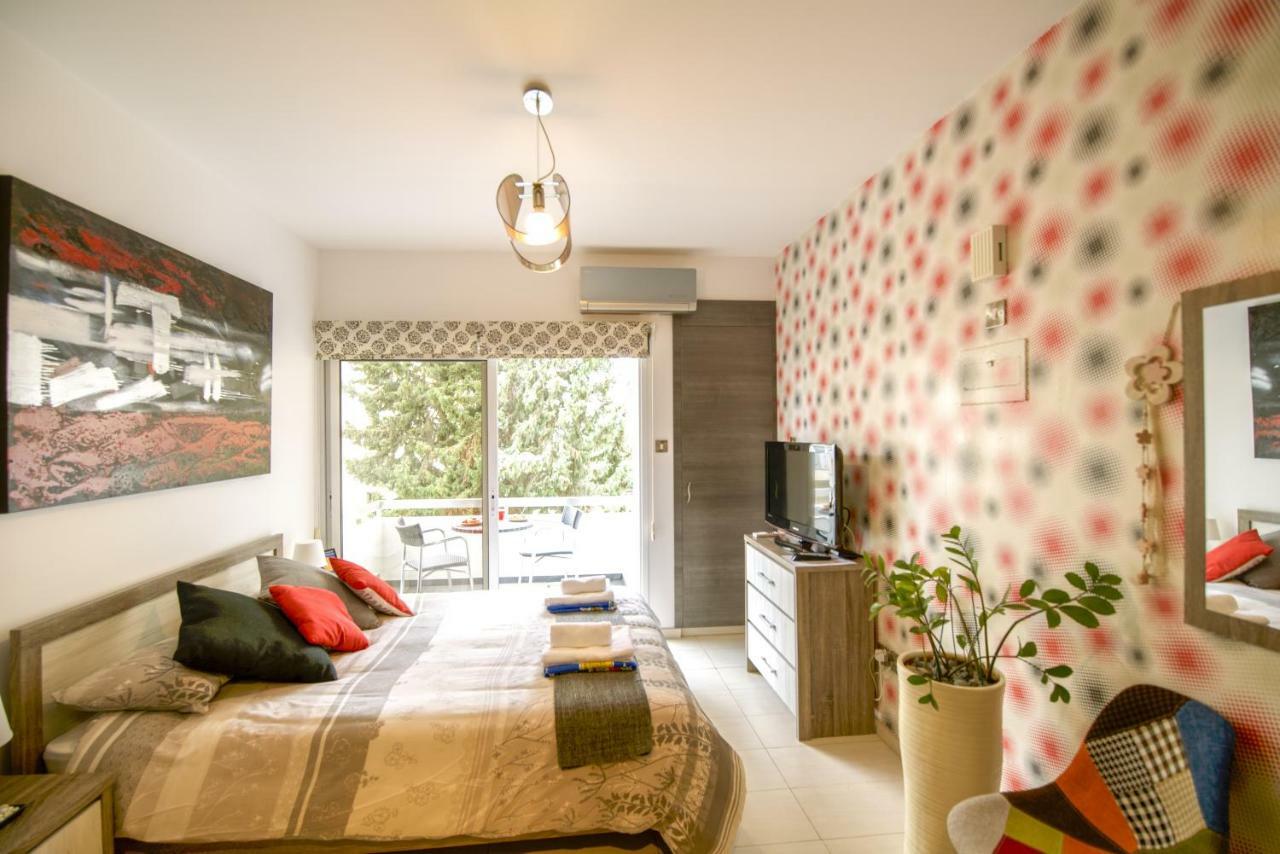 Green Valley Modern Studio Limassol Luaran gambar