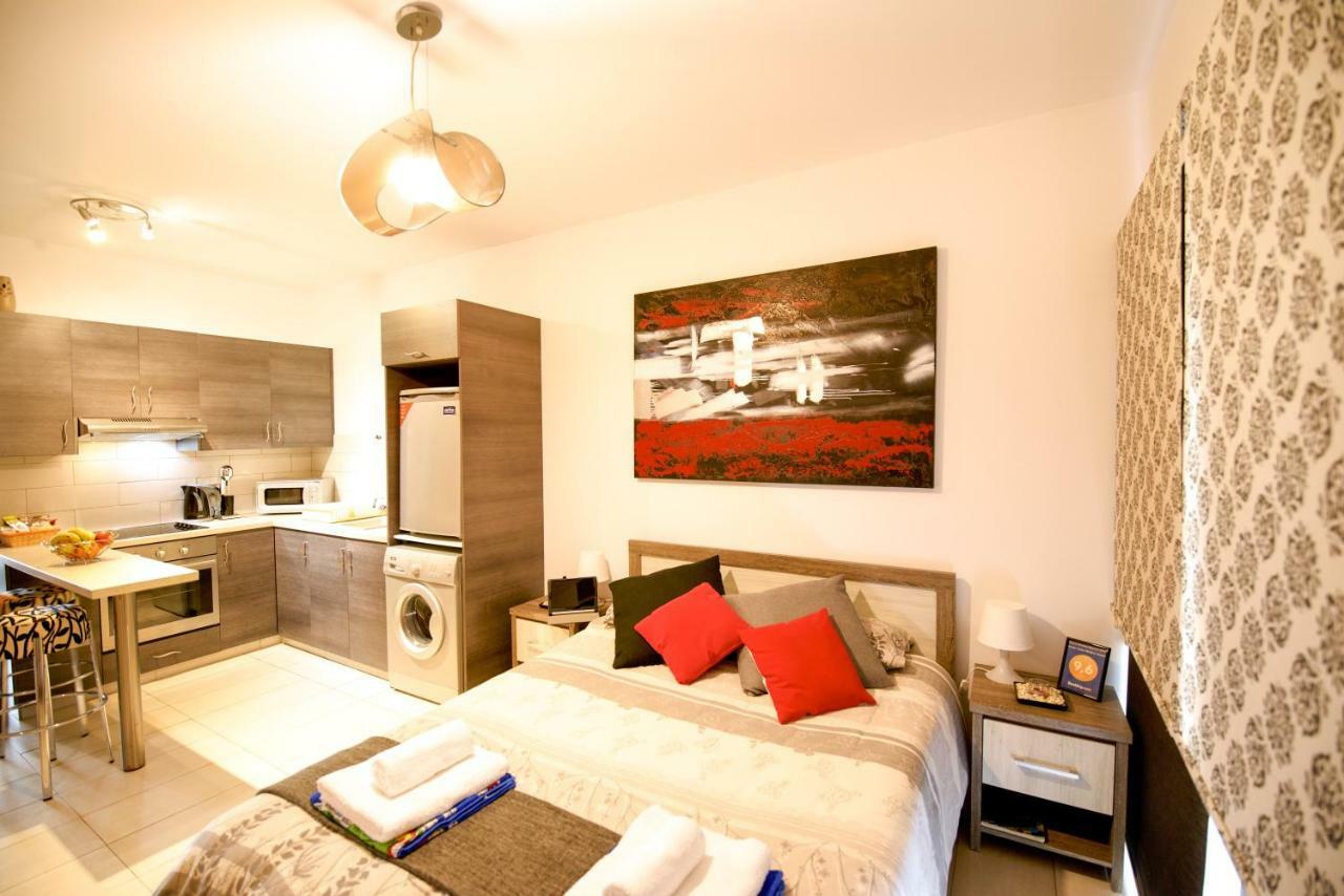 Green Valley Modern Studio Limassol Luaran gambar
