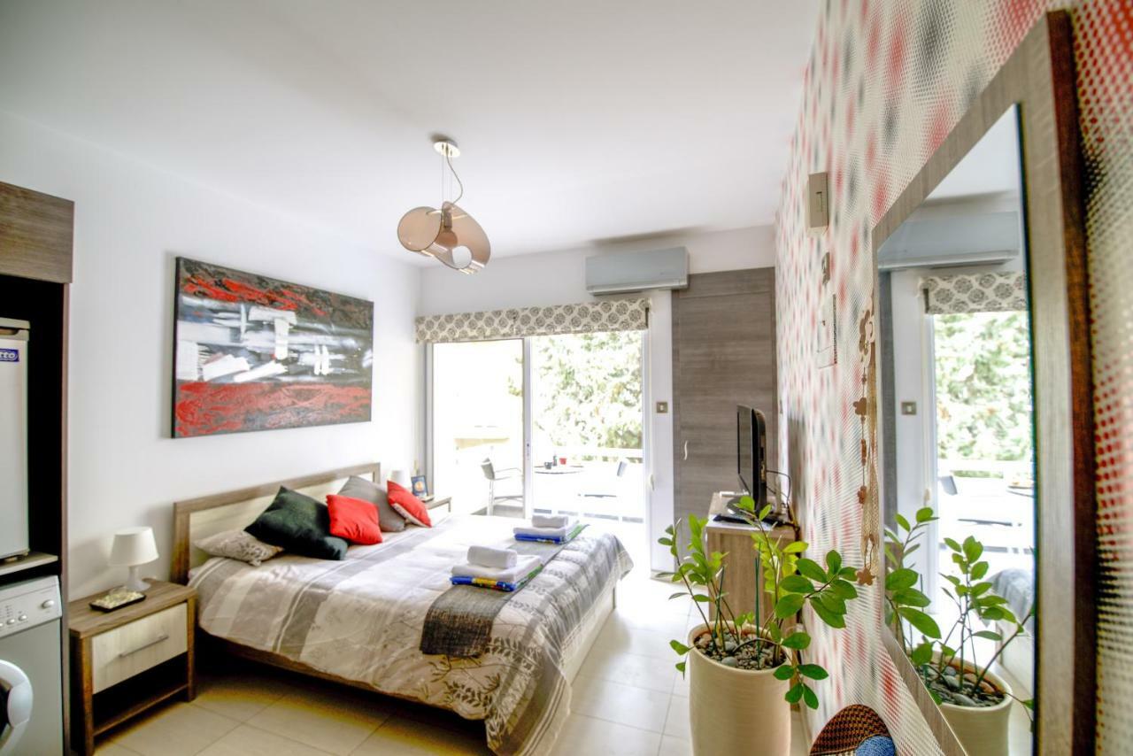 Green Valley Modern Studio Limassol Luaran gambar