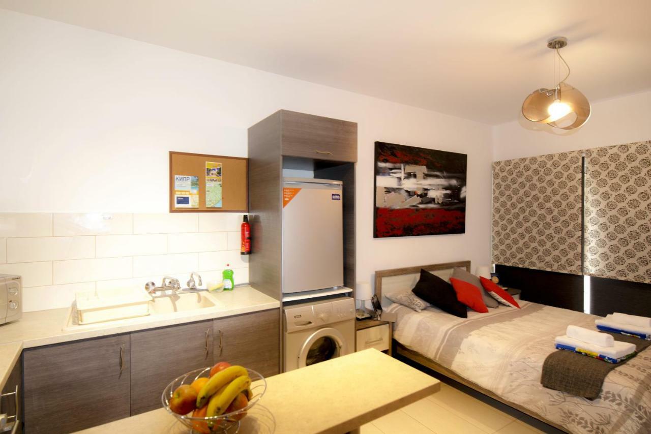 Green Valley Modern Studio Limassol Luaran gambar