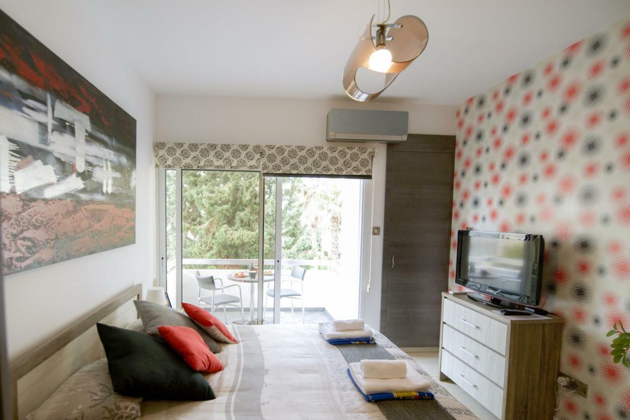 Green Valley Modern Studio Limassol Luaran gambar