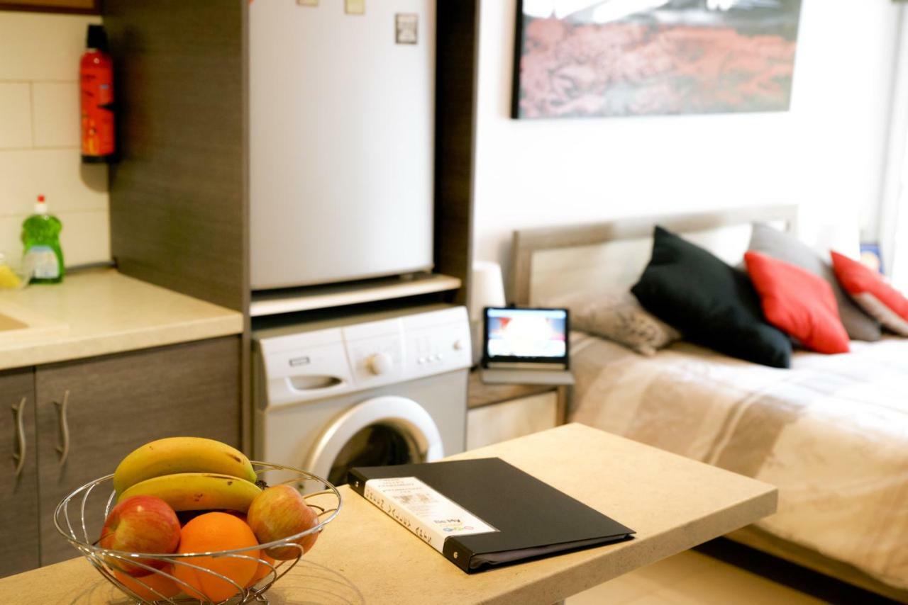 Green Valley Modern Studio Limassol Luaran gambar